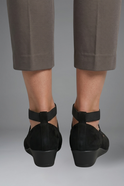 Women's Slip-On Flat Shoes – Elastic Strap Detail